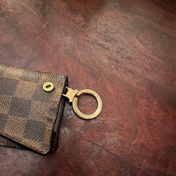Louis Vuitton Key Ring/Card Holder - Picture 4 of 7